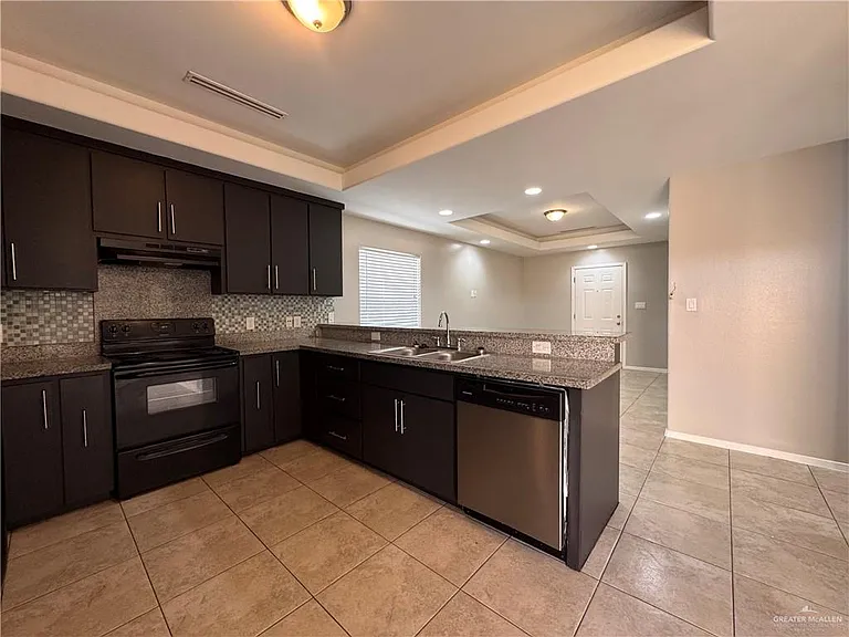 3828 W Sarah Evans St #3 — Photo 7