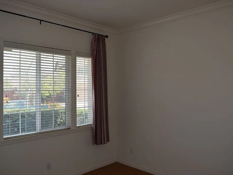 16210 Sheltered Cv E — Photo 4
