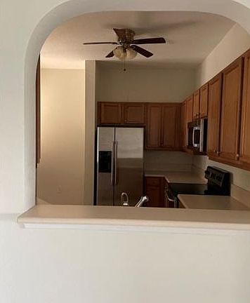 2nd image of 3600 Oaks Clubhouse Dr #5F