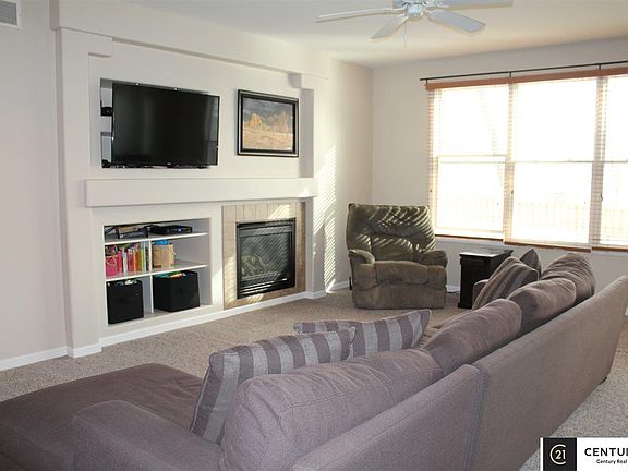 2nd image of 17011 Briar St