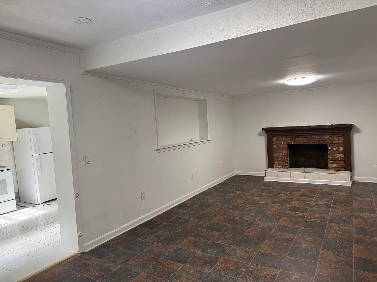 2 bed, 936 sqft, $1,400 — Photo 4
