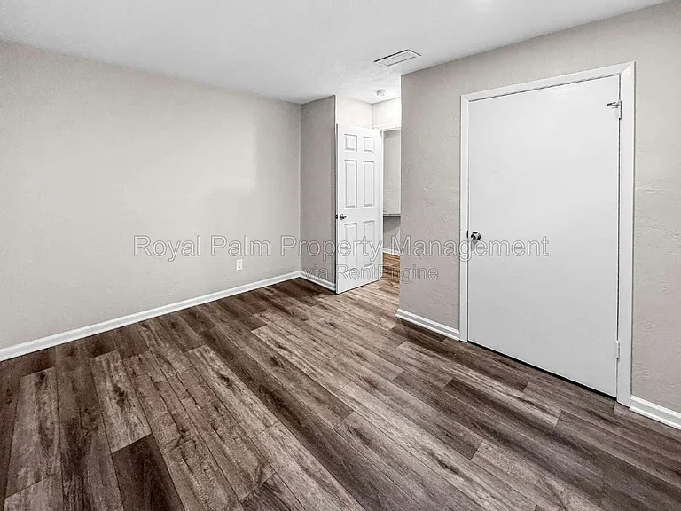 3744 Estelle Ave — Photo 19