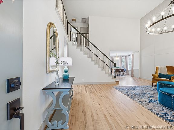 3rd image of 3843 W Galveston Pl