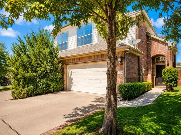 1216 Plaza Way, Richardson, TX 75080