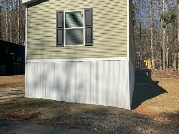 31 Poole Cir, Ellenwood, GA 30294