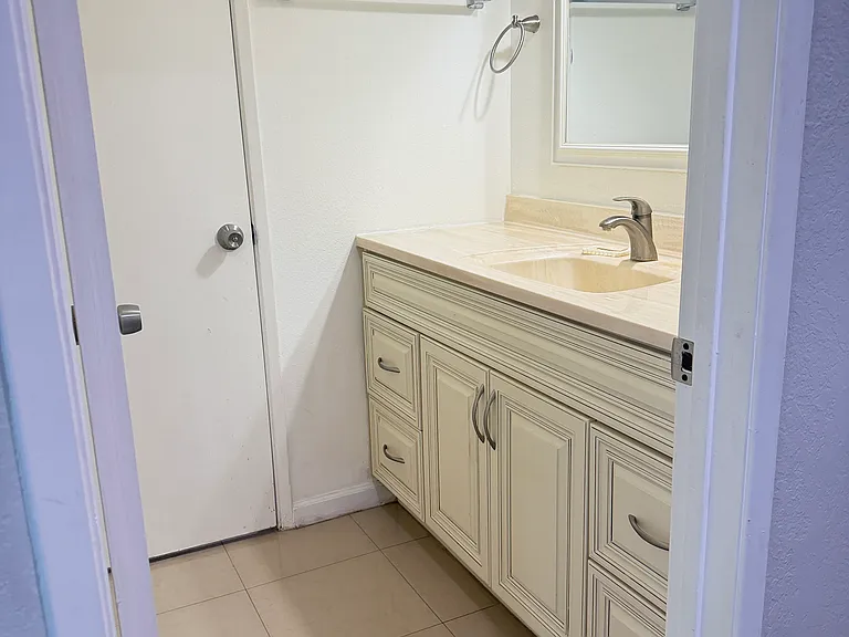 16413 Main St — Photo 18