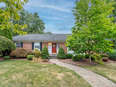 2387 Ashby St, Trenton, MI, 48183