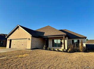 110 Grenada Ct, Wetumpka, AL 36093