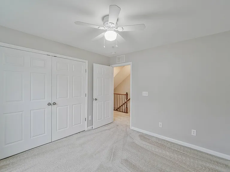 25218 Briargate Ter — Photo 17