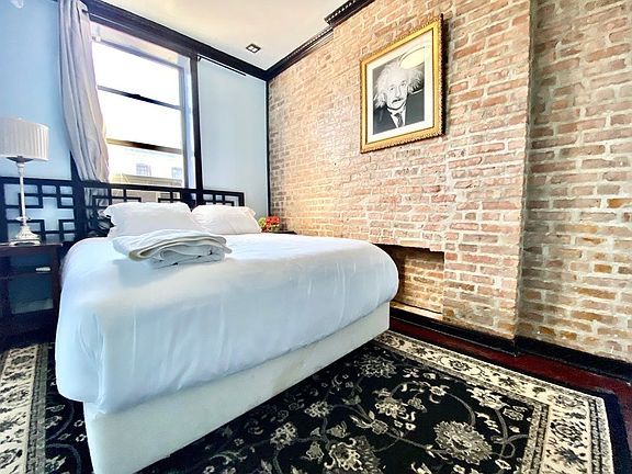 3rd image of 214 Edgecombe Ave #1D