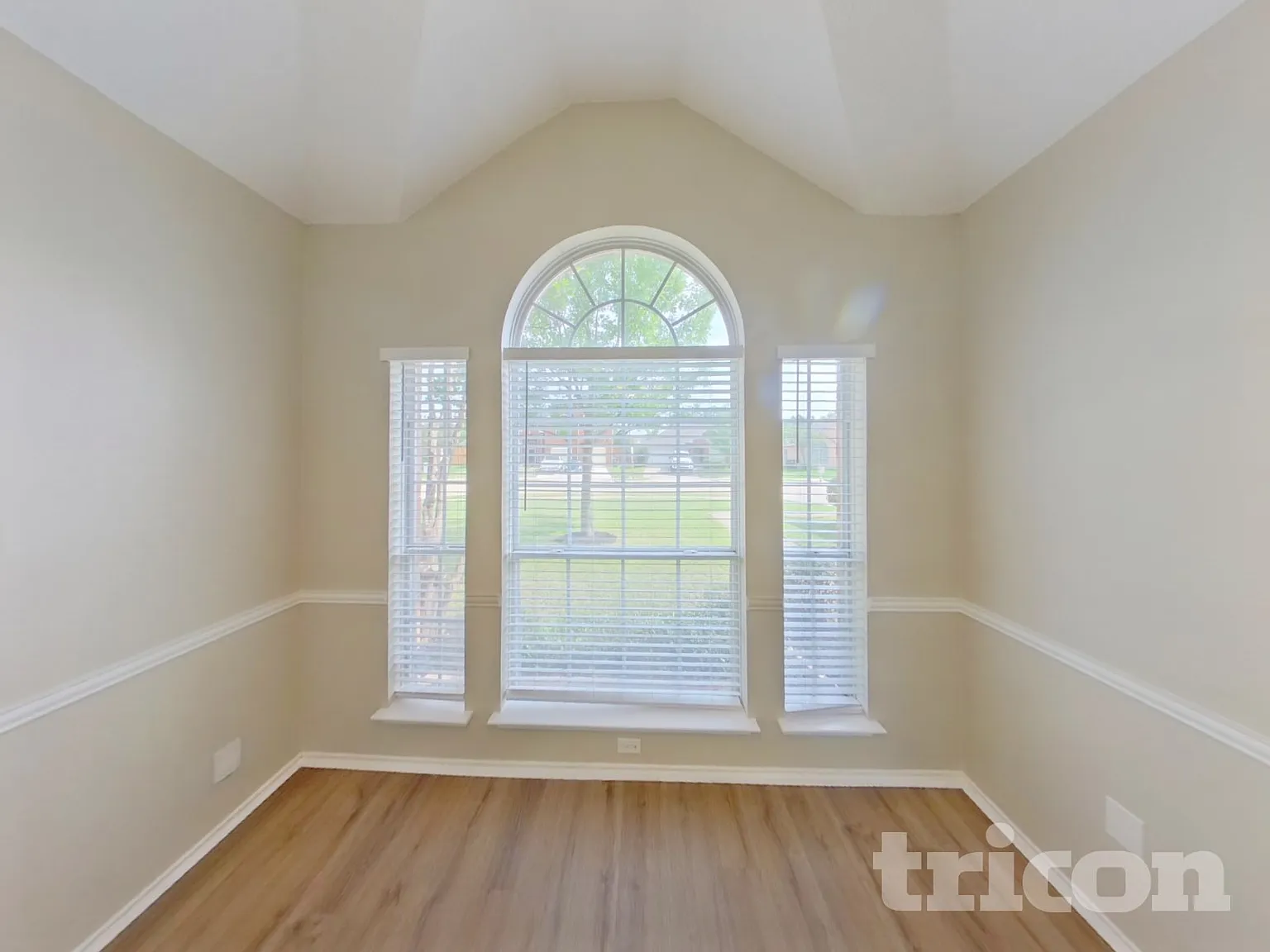 230 Jennifer Lane Arlington TX — Photo 4