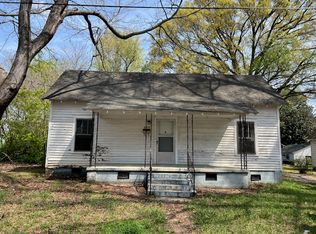 312 E Lowrance Ave, Mooresville, NC 28115