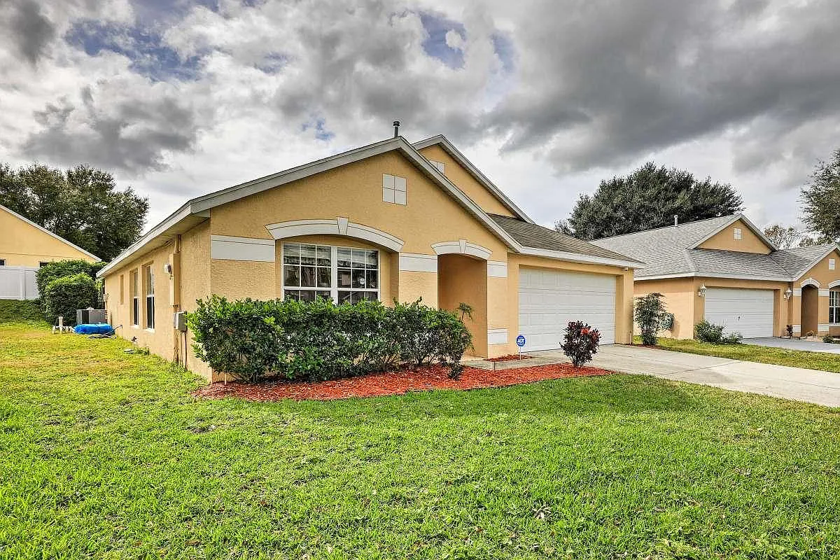 15906 Bay Vista Dr — Photo 2