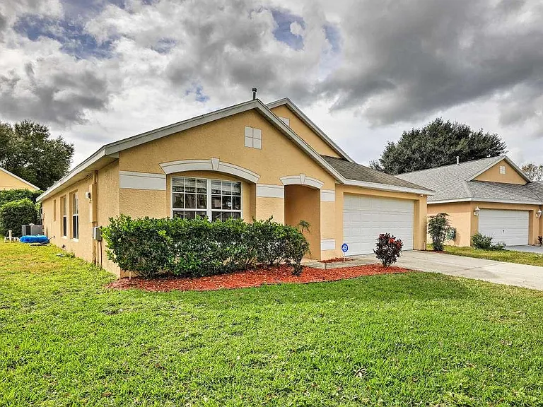 15906 Bay Vista Dr — Photo 2