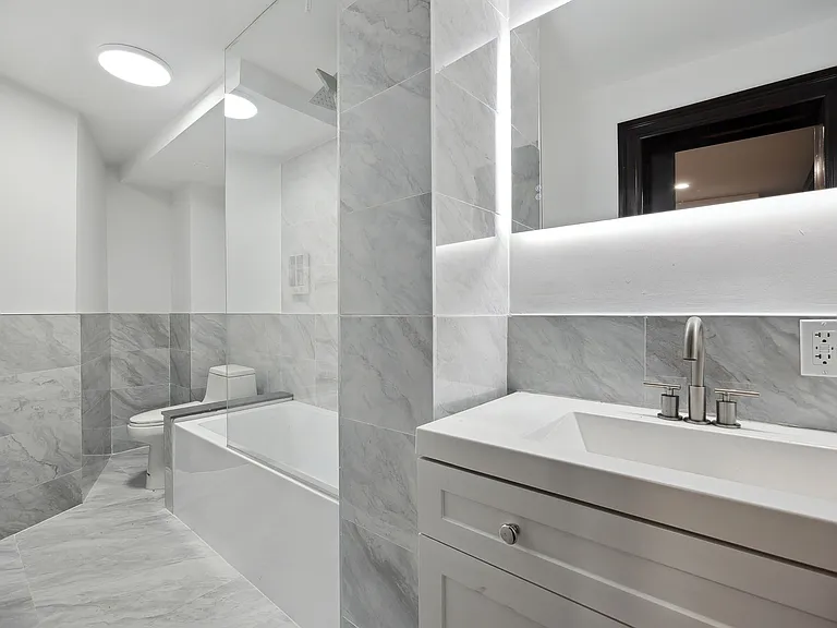 329 Decatur St #1L — Photo 11