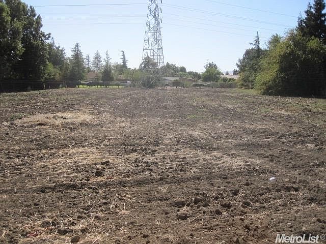 1st image of 12162 Carnegie Dr