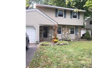 828 Fay Dr, Feasterville Trevose, PA 19053