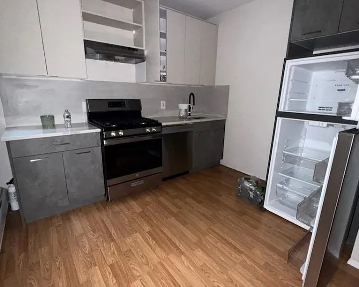 114 W 7th St #1LL — Photo 4