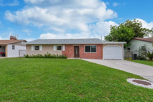 4317 Applecrest Dr Photo 1