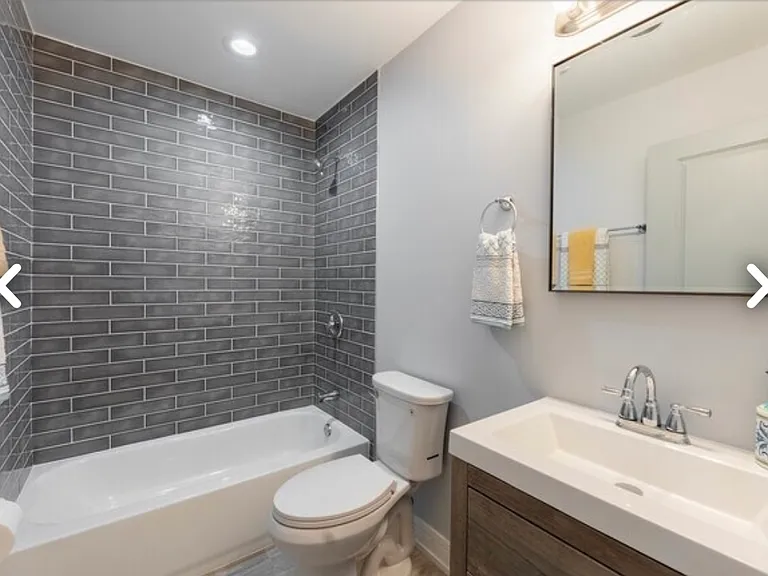 1028 S Oakley Blvd — Photo 7
