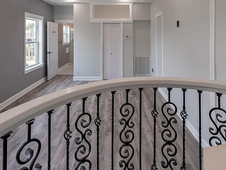 1801 Rosenberg — Photo 49
