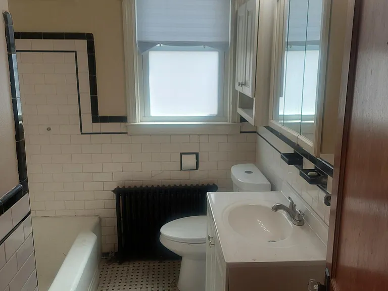 2715 Berwick Ave #1 — Photo 3