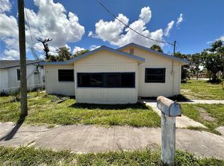 2012 Wright St, Fort Myers, FL 33916