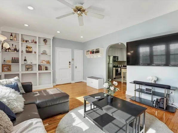 13 Dexter St APT 5, Malden, MA 02148