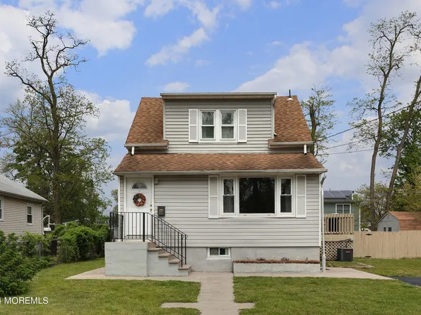 45 Union Avenue, Belford, NJ 07718