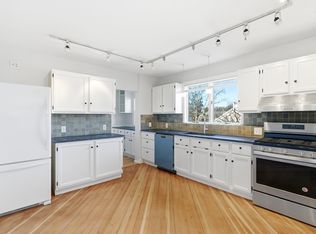 29-31 Edward T Sullivan Rd #2, Cambridge, MA 02138