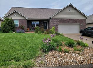 2530 Bonaire Dr, Evansville, IN 47725