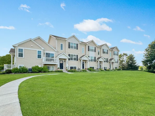 3747 Bailey Rd, Yorkville, IL 60560