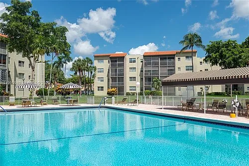 1800 SW 81st Ave Photo 1