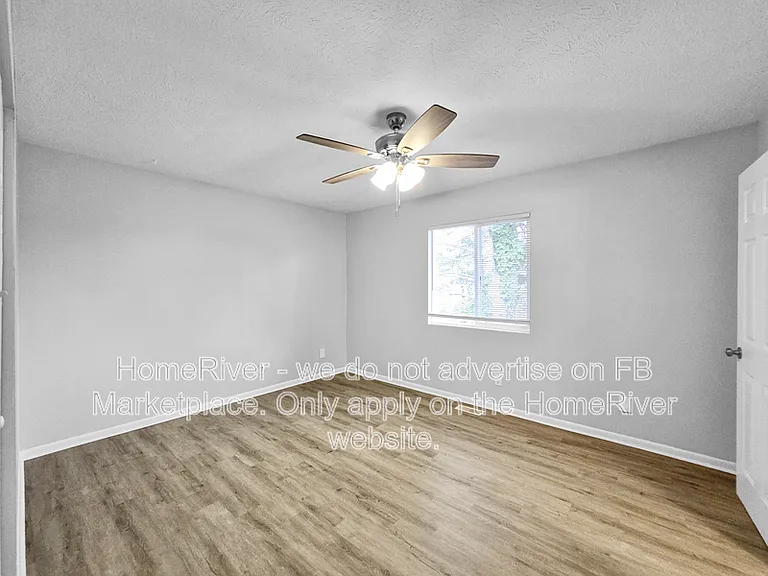 809 Spring Valley Dr — Photo 14