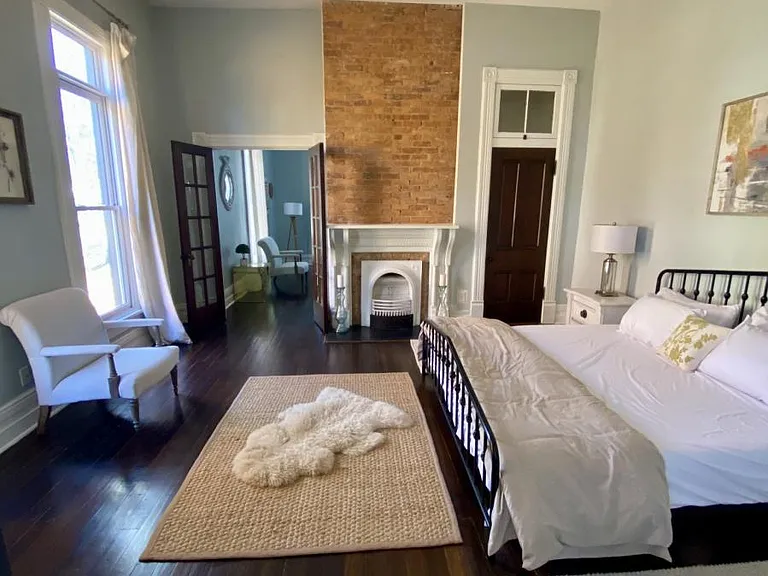 4311 Elkins Ave — Photo 7