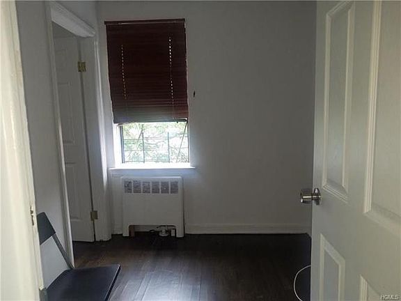 4th image of 43 Amberson Ave APT 6E