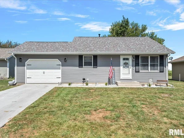 6 Santa Fe Dr, Auburn, IL 62615