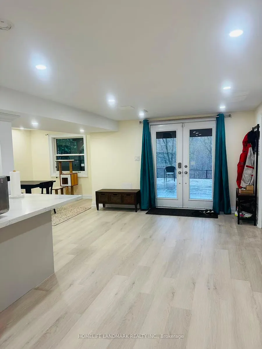 Building Photo - 168 Timpson Dr #BASEMENT