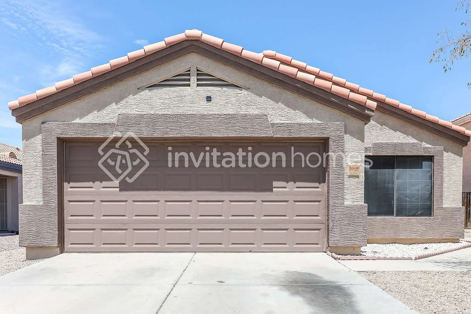 12014 W Holly St Avondale, AZ 85392 — Photo 1