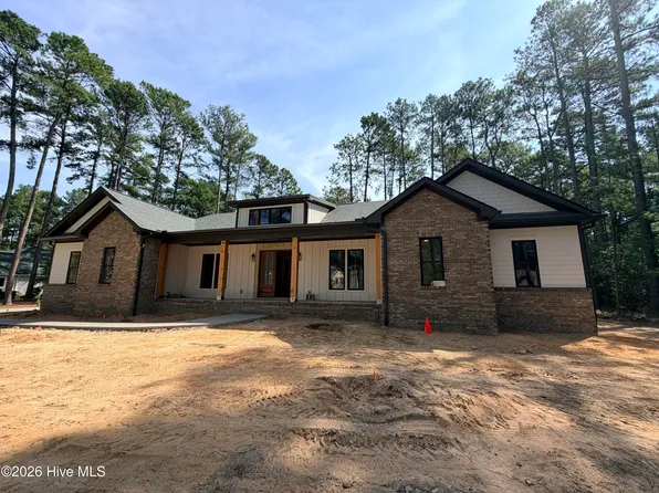 60 Devon Drive, Pinehurst, NC 28374