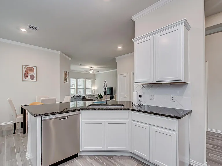 28639 Monarch Cliffs Dr — Photo 7
