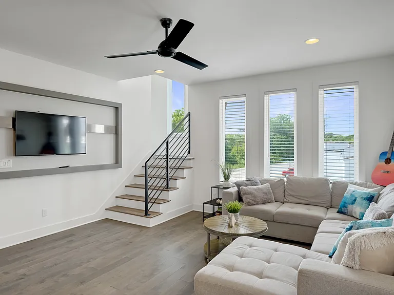 534 Weakley Ave — Photo 18