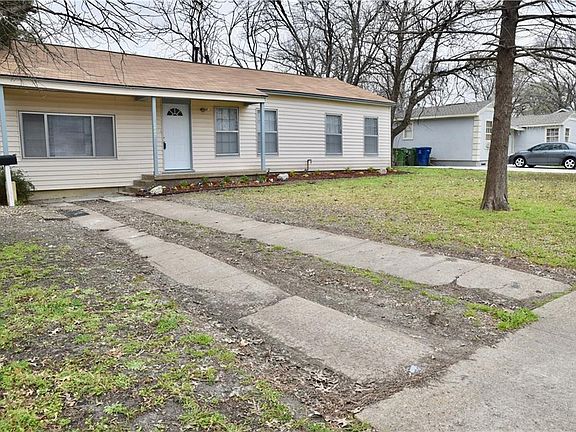 2nd image of 1445 Meadowbrook Dr