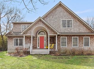 17 Cove Neck Ln, Southampton, NY 11968