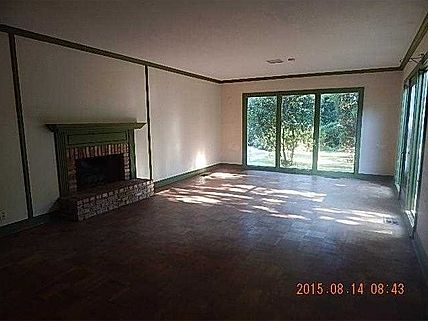 5th image of 932 Ockley Dr