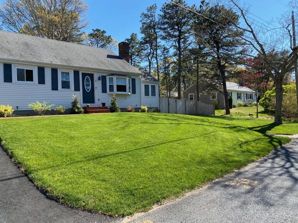 3 Freydis Dr
