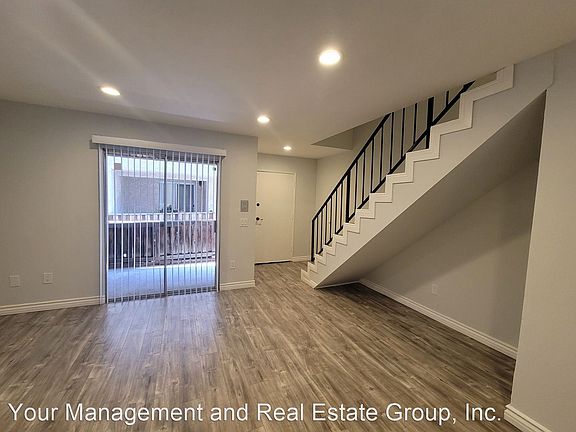 4th image of 8655 Orion Ave Unit 9