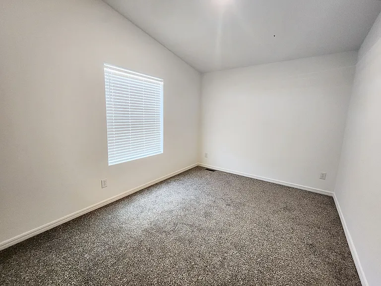 840 S Navajo Dr — Photo 11