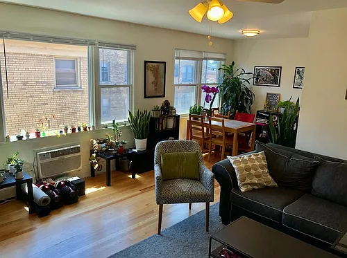 4544 N Wolcott Ave #4 Photo 1
