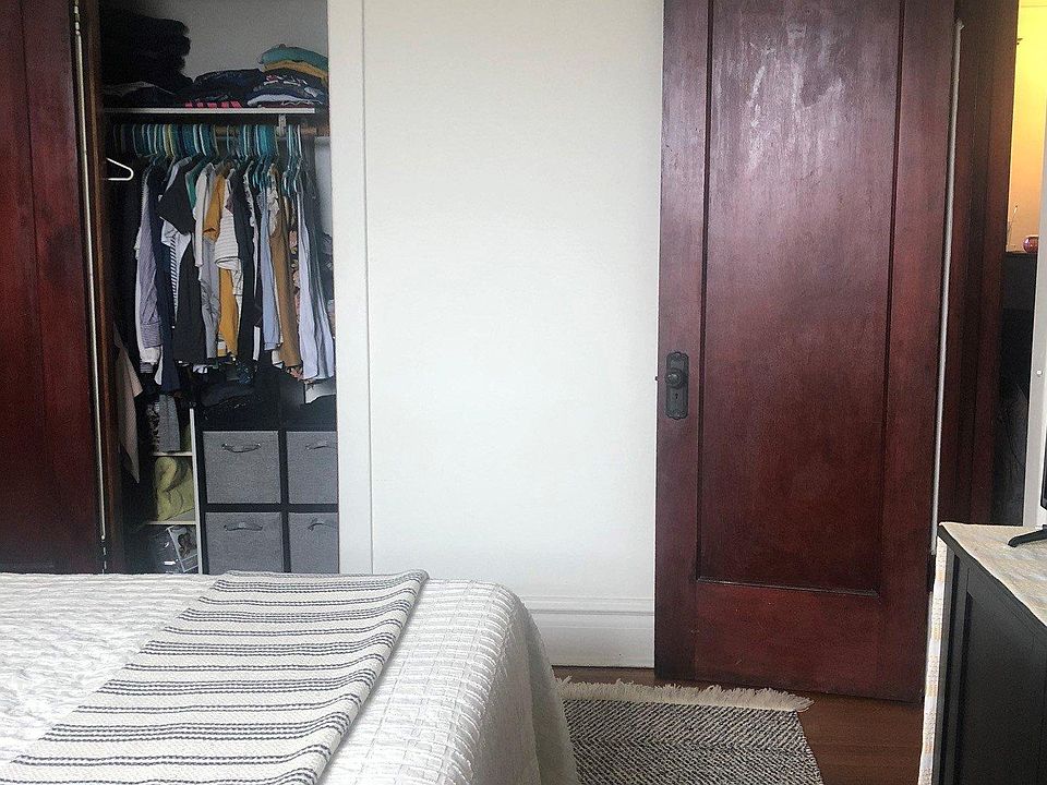 1st image of 3761 N Wayne Ave #3